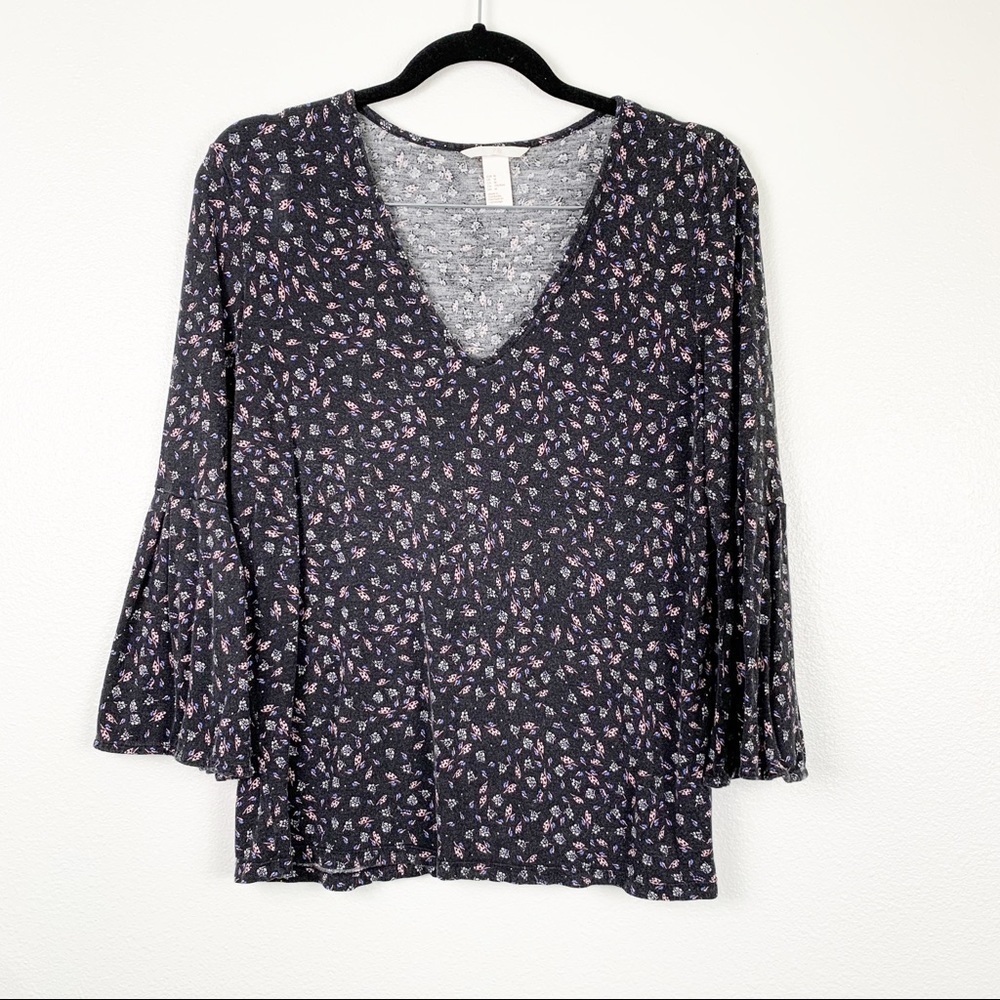 H&m V Neck Bell Sleeve Floral Print Top Sz M